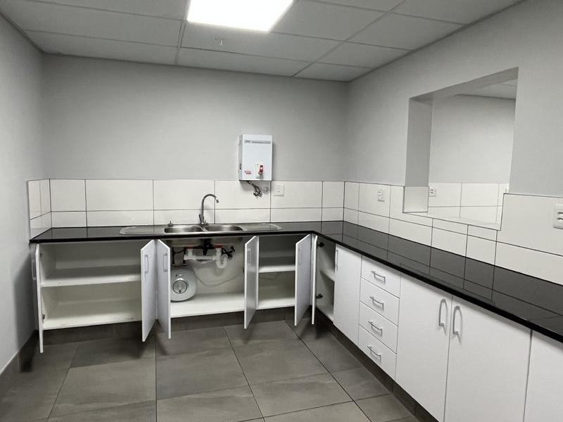 To Let commercial Property for Rent in Montague Gardens Western Cape